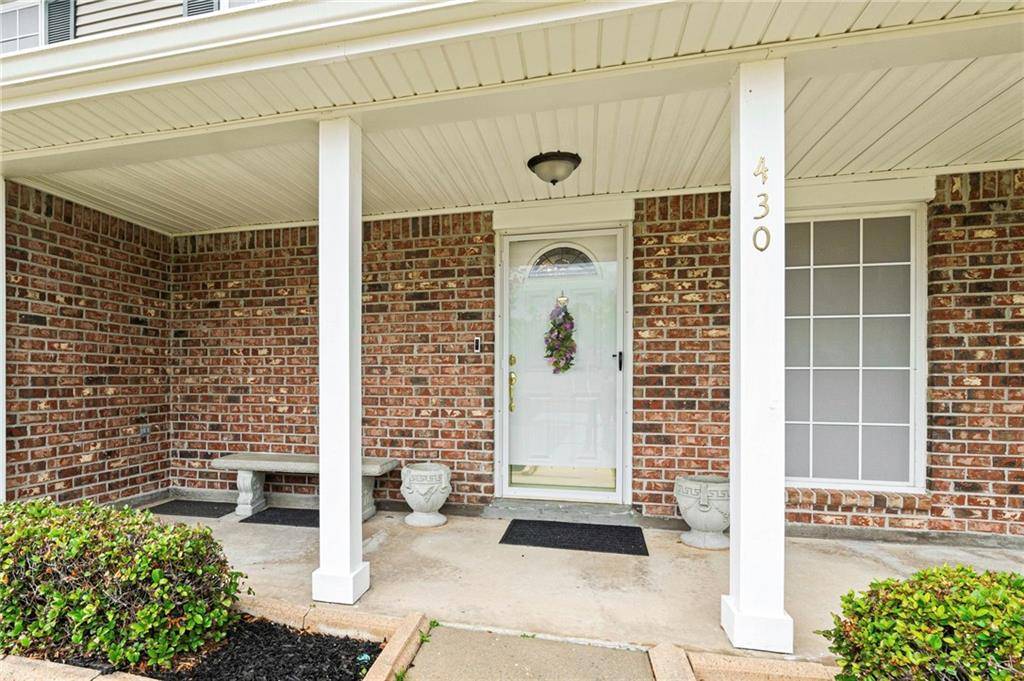 Slidell, LA 70460,430 HOLMES DR
