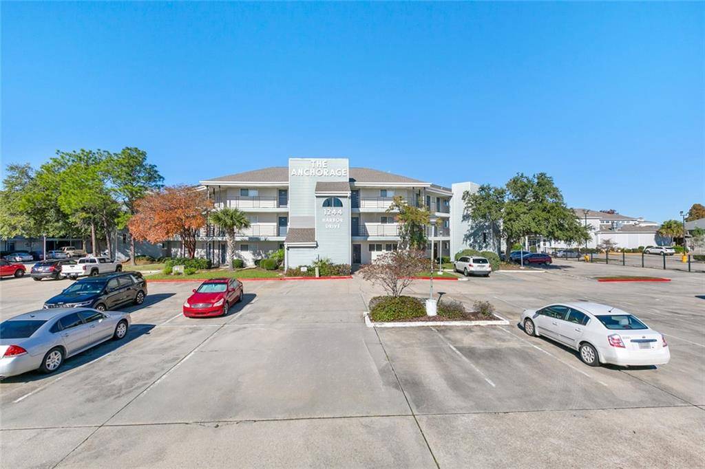 Slidell, LA 70458,1244 HARBOR DR #321