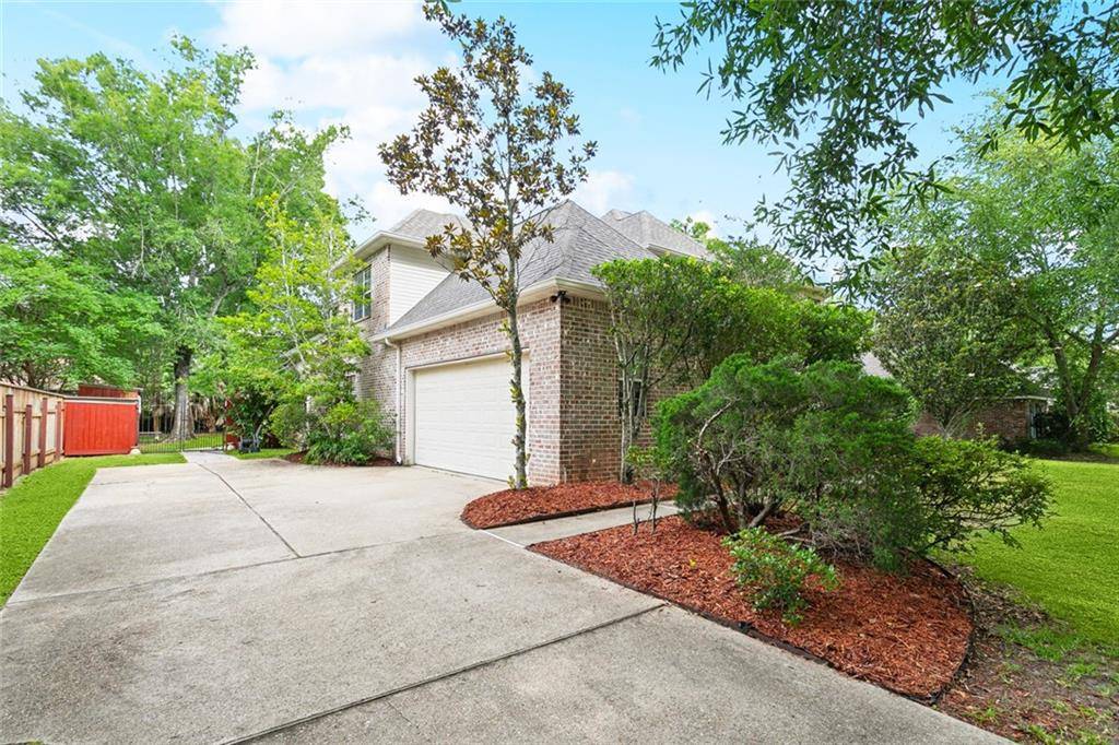 Mandeville, LA 70448,1045 WHITETAIL DR
