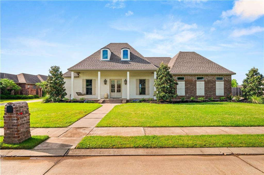 Alexandria, LA 71303,136 WOODS EDGE DR