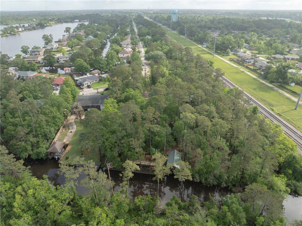 Slidell, LA 70458,204 W CAMELLIA DR