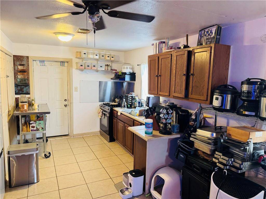 New Orleans, LA 70117,2311 WINTHROP ST