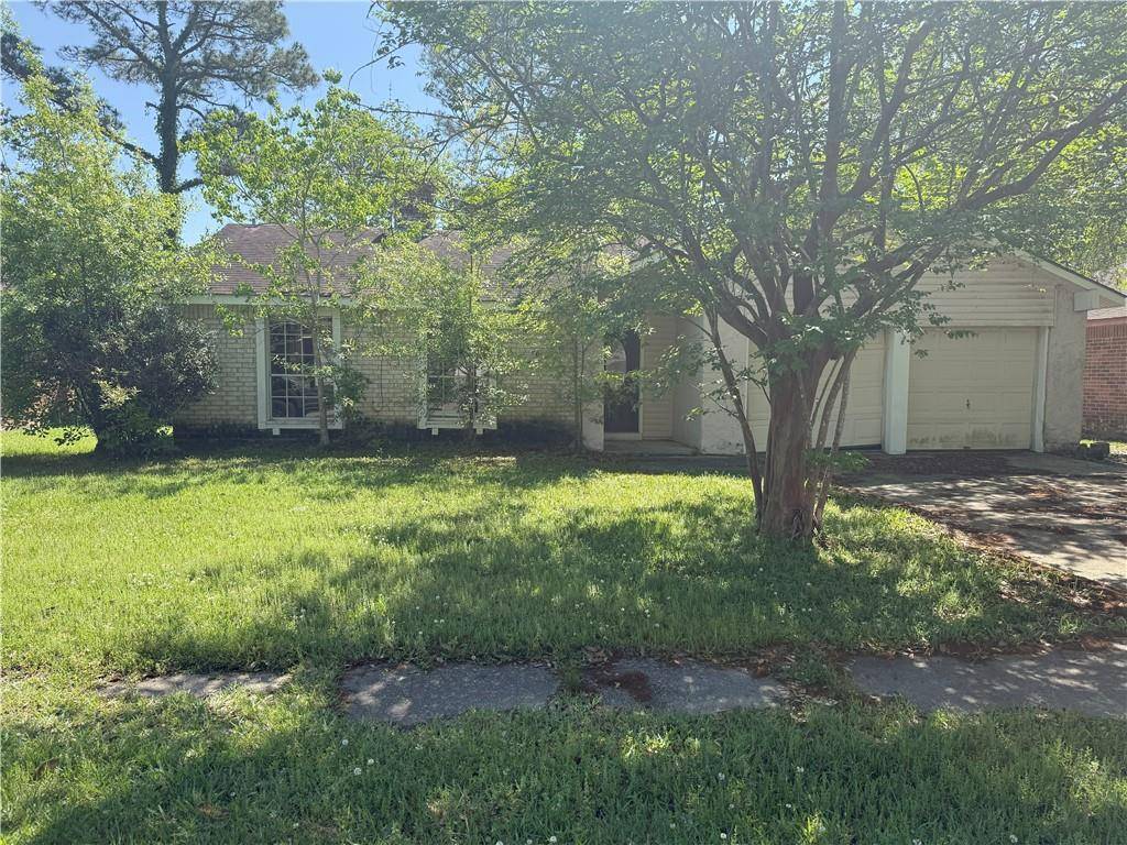 Slidell, LA 70458,202 W QUEENS DR