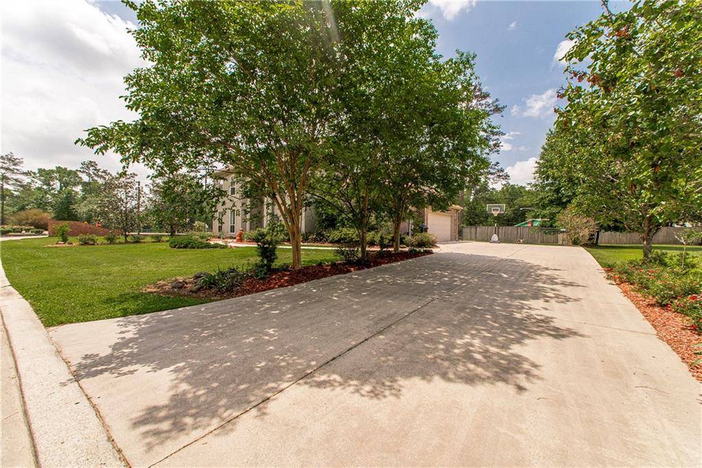 Ponchatoula, LA 70454,40011 DEER CREEK DR