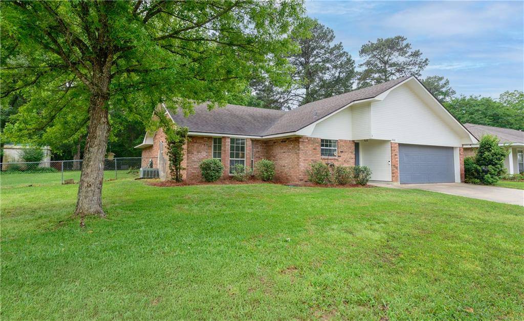 Pineville, LA 71360,4900 WHISPERING PINES LOOP