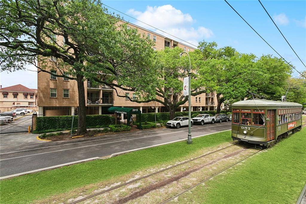 New Orleans, LA 70115,3915 ST CHARLES AVE #405