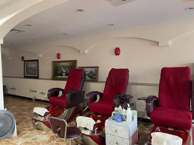 New Orleans, LA 70117,4325 ST CLAUDE AVE