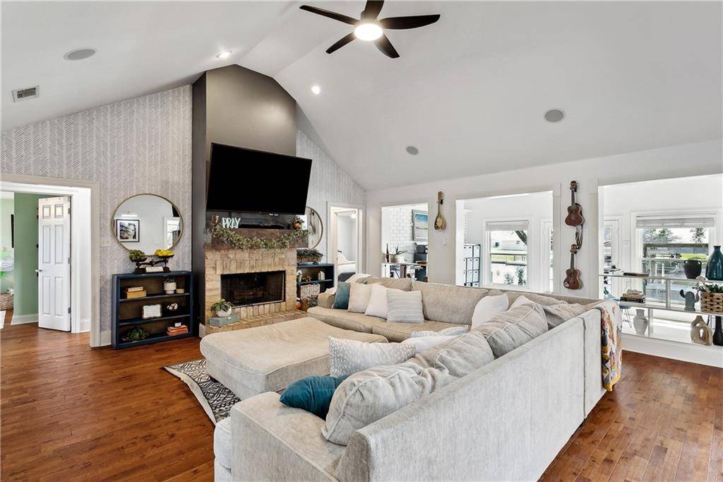 Slidell, LA 70458,113 COLUMBIA PL