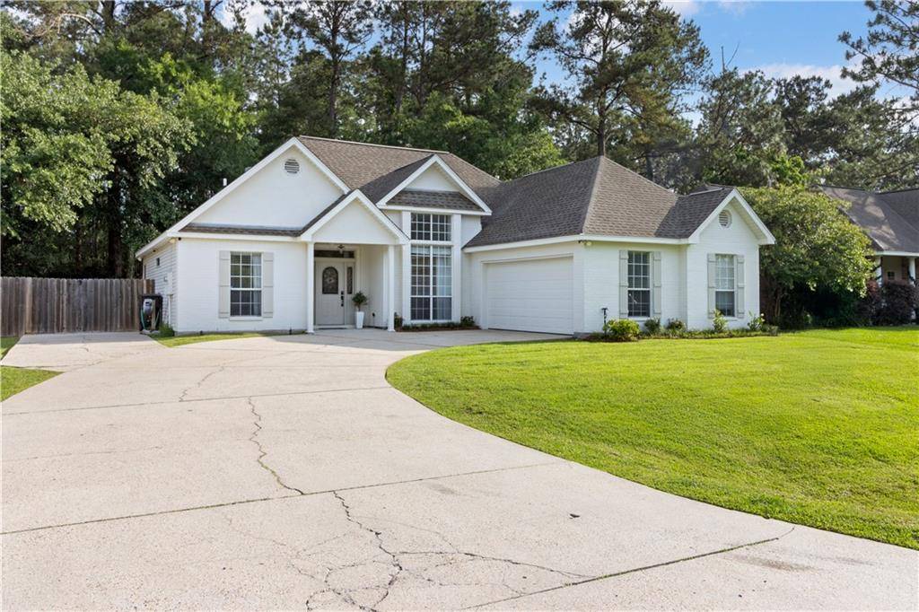 Madisonville, LA 70447,240 HIGHLAND OAKS N DR