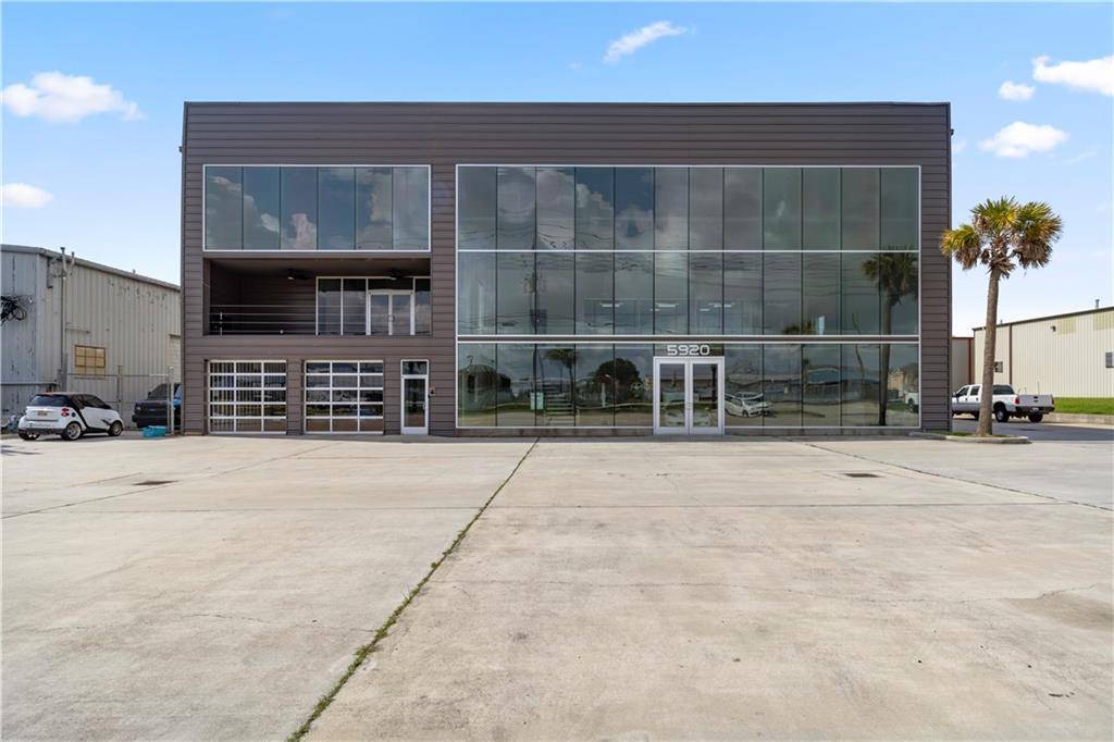 Harahan, LA 70123,5920 MOUNES ST