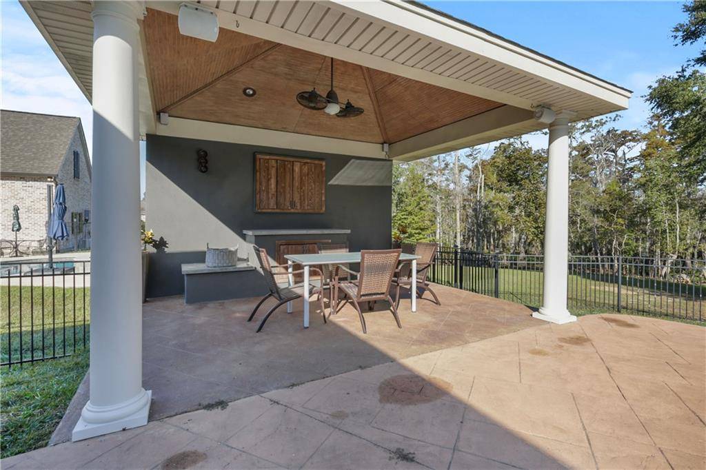 Slidell, LA 70461,413 DOCKSIDE DR