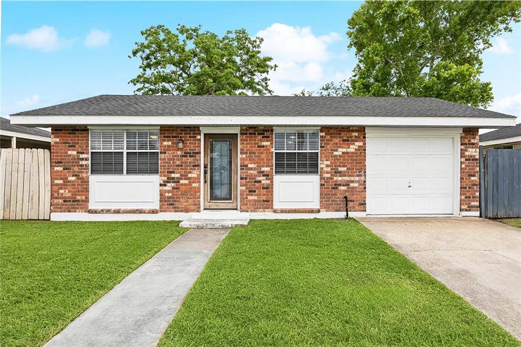 Marrero, LA 70072,2525 JOY ANN DR