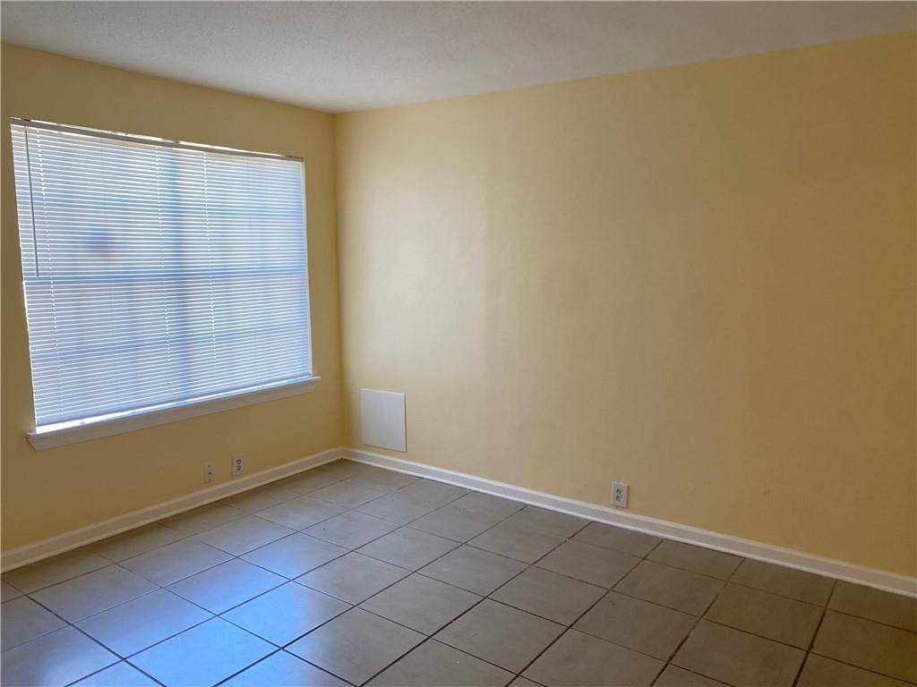 New Orleans, LA 70131,4369 WOODLAND DR #2