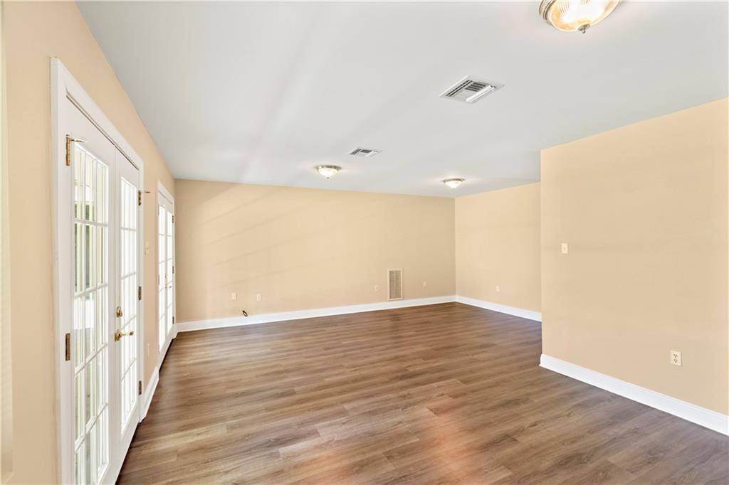 New Orleans, LA 70124,7253 ONYX ST