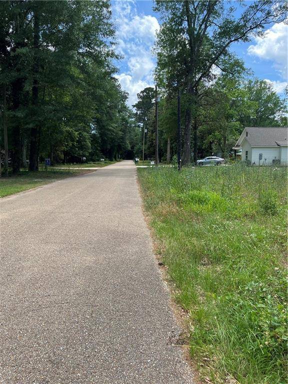 Lacombe, LA 70445,66321 MARKHAM DR