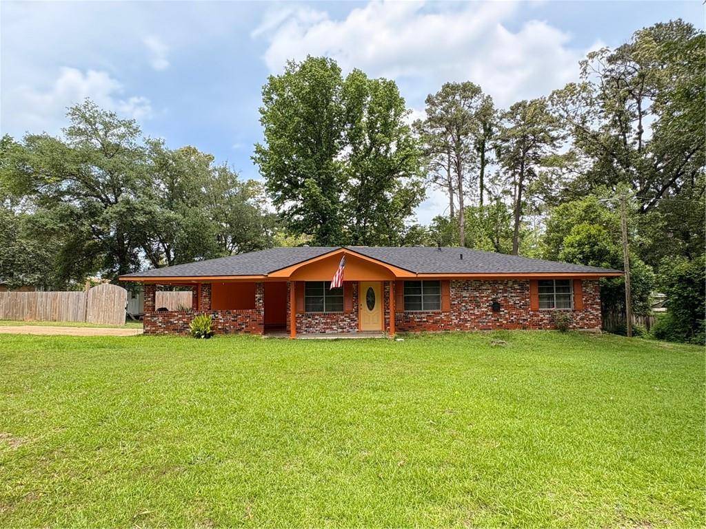 Pineville, LA 71360,421 BROOKSIE LN