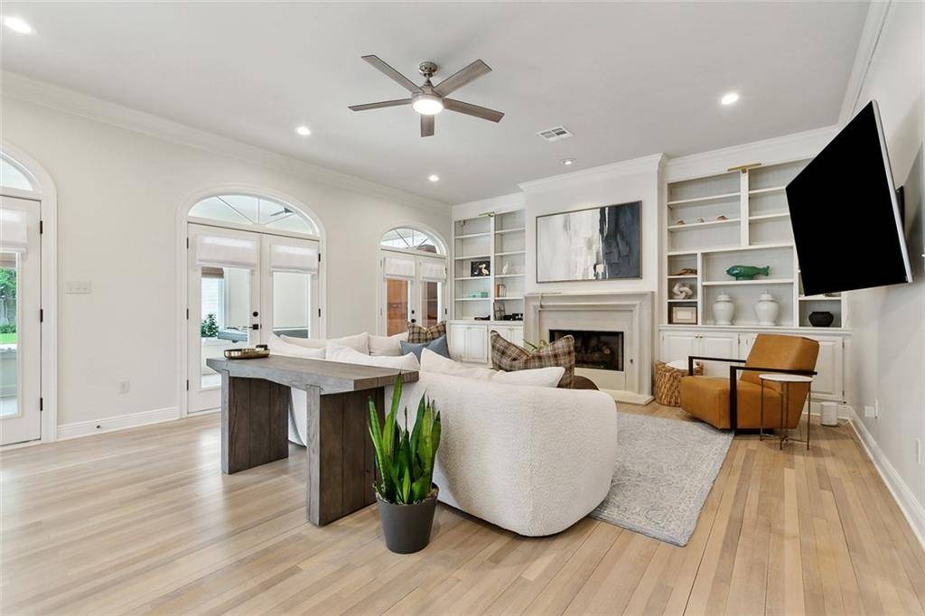 Metairie, LA 70005,123 N LIVINGSTON PL