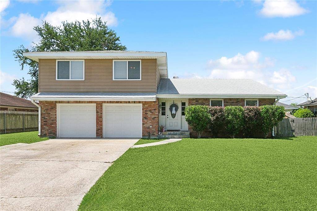 Belle Chasse, LA 70037,215 FORT JACKSON ST