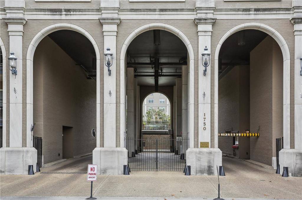 New Orleans, LA 70130,1750 ST CHARLES AVE #519