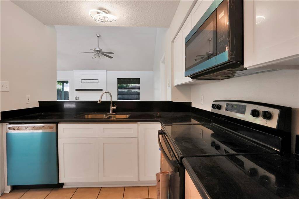 Slidell, LA 70461,300 SOMERSET DR