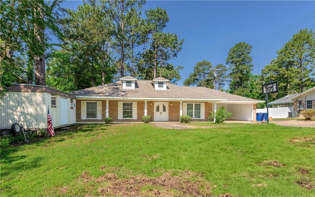 Pineville, LA 71360,306 HOLIDAY CIR