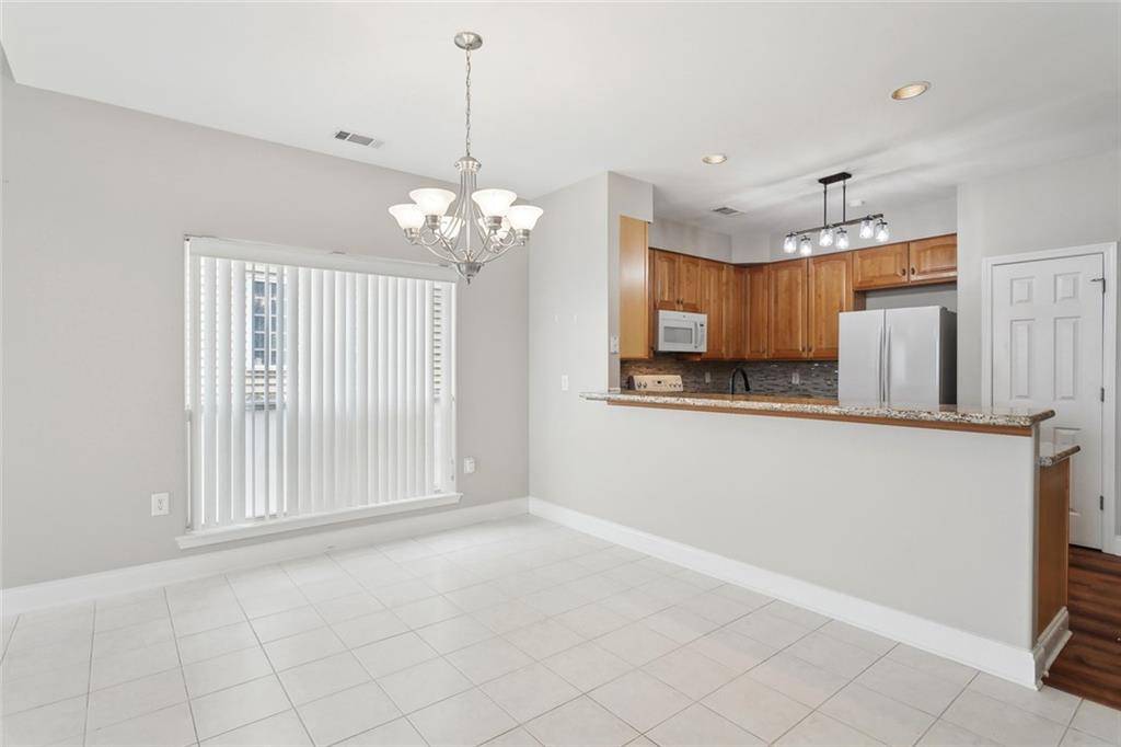 Slidell, LA 70458,1073 MARINA DR