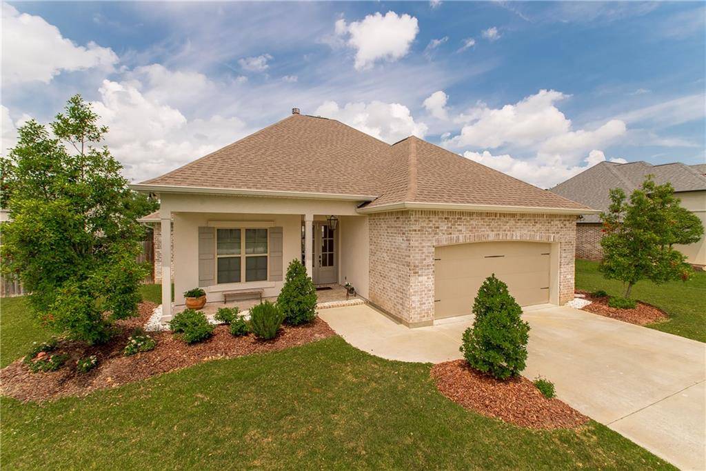 Madisonville, LA 70447,512 SILVER OAK DR