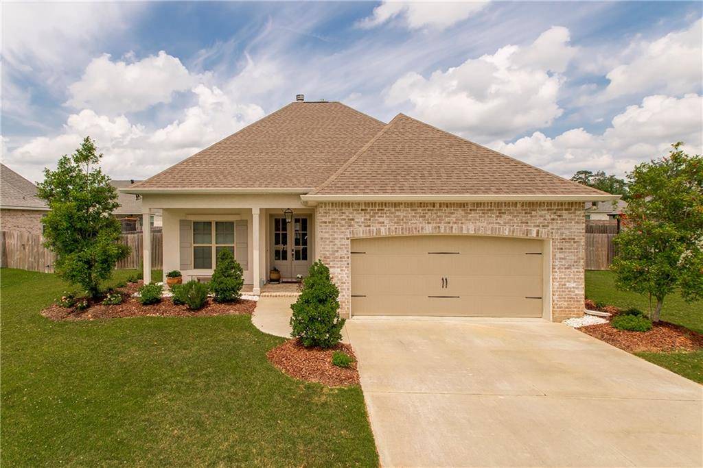 Madisonville, LA 70447,512 SILVER OAK DR