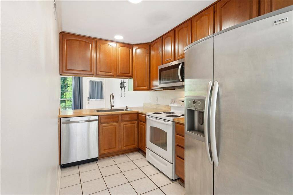 Slidell, LA 70458,2883 PALM DR