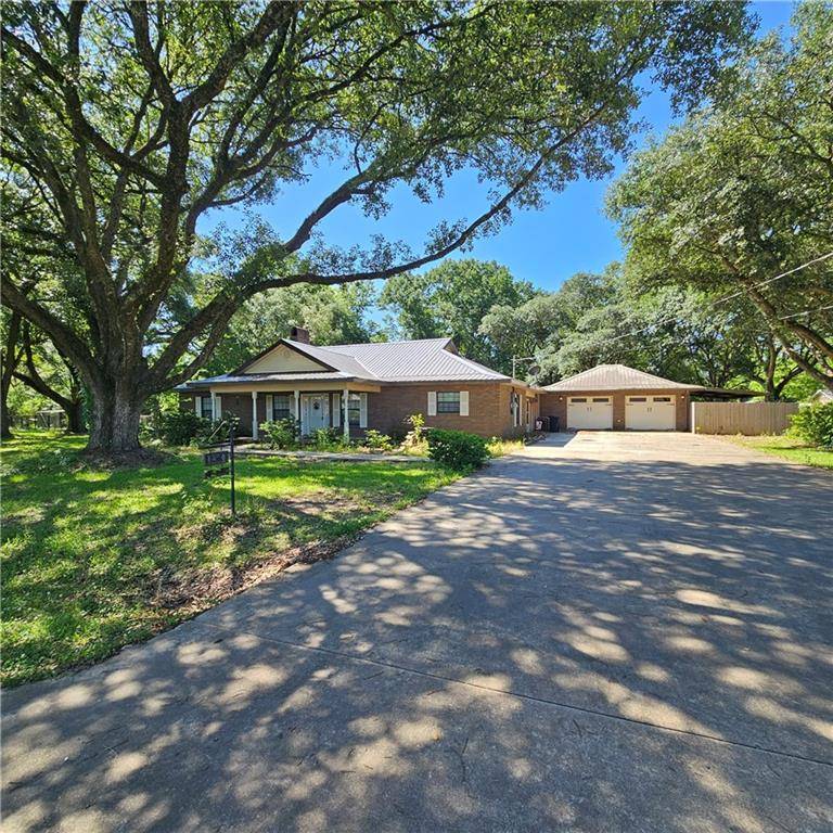 Pine Prairie, LA 70576,1410 ELM ST