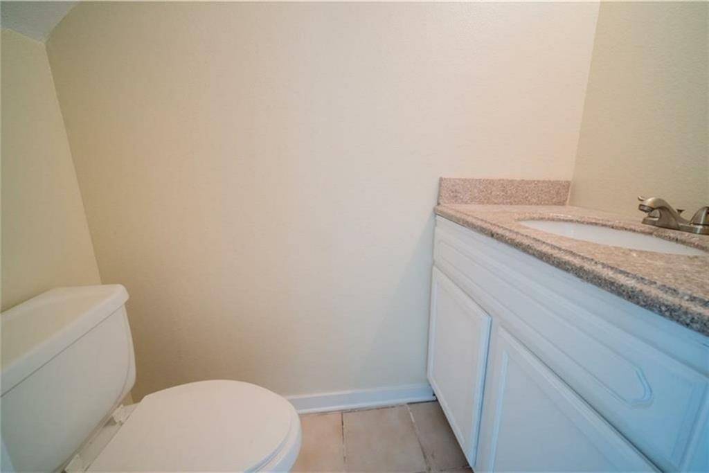 Violet, LA 70092,2624 ANGELIQUE DR #D