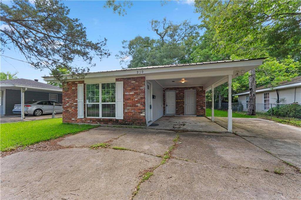 Hammond, LA 70403,910 S HOLLY ST