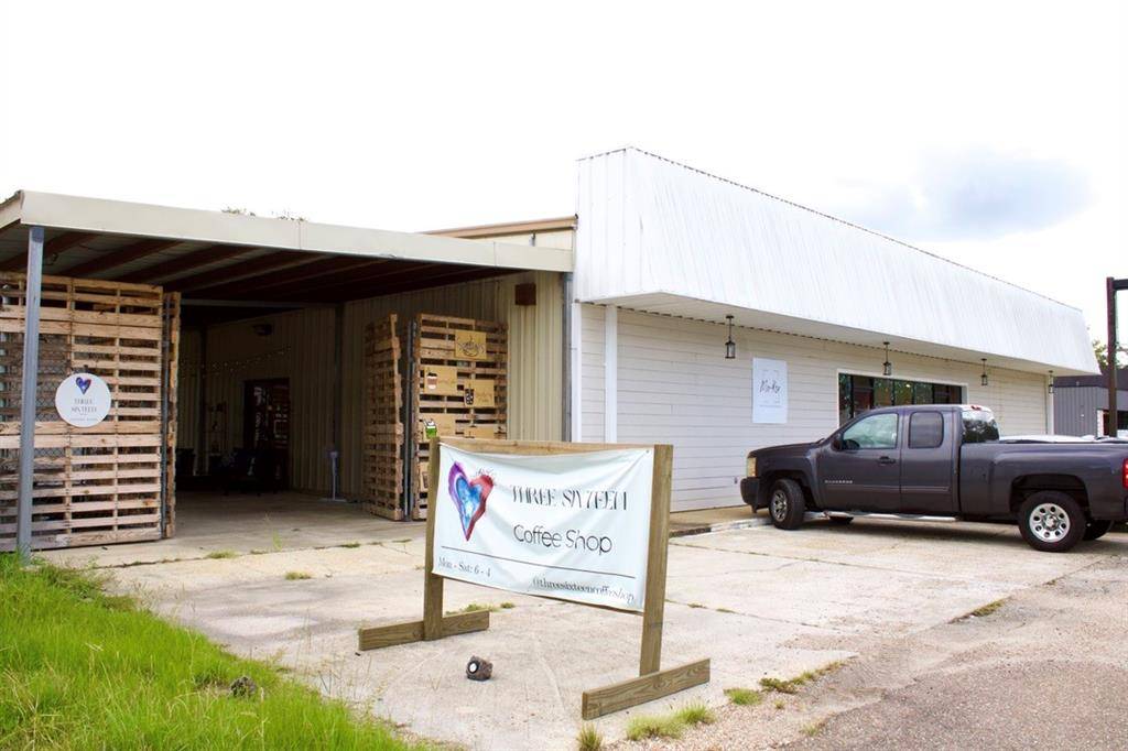 Springfield, LA 70462,31718 W HWY 22 W HWY