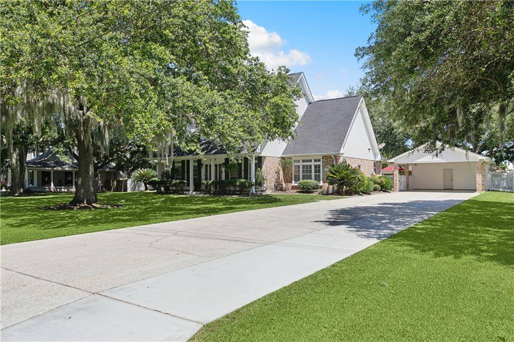 Belle Chasse, LA 70037,126 RUE ACADIAN