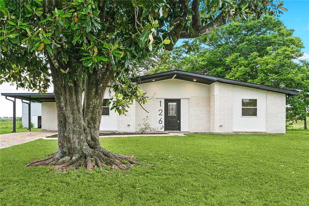 Belle Chasse, LA 70037,126 RHO ST