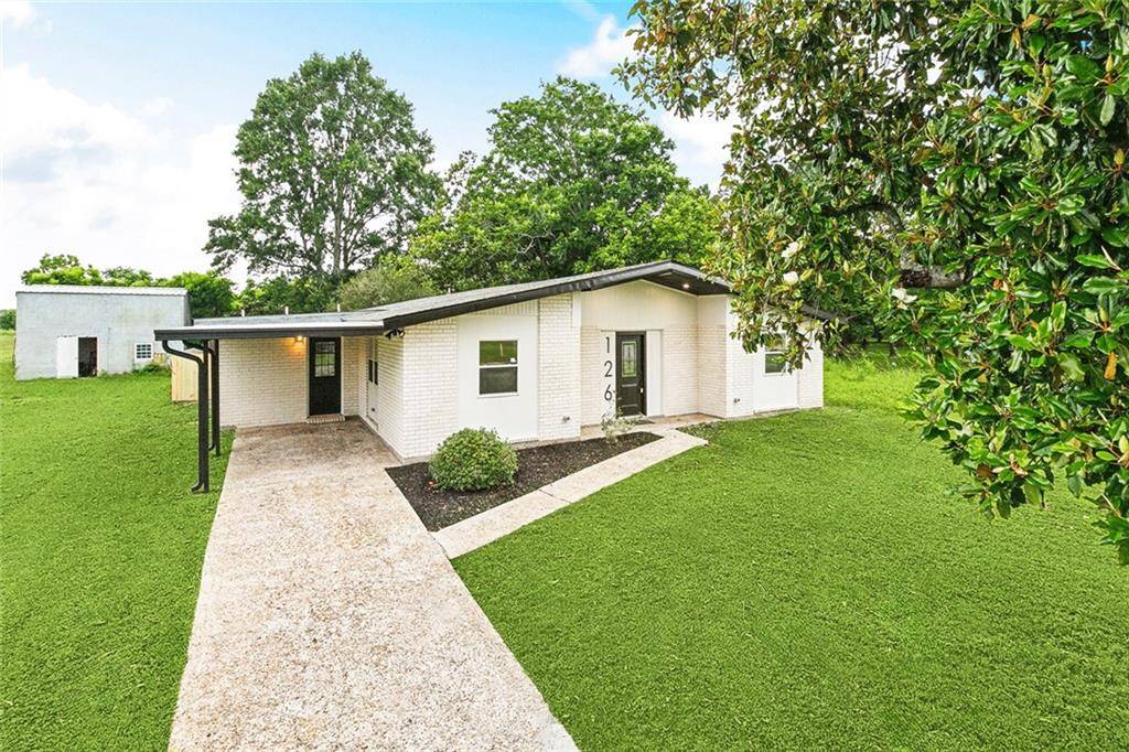 Belle Chasse, LA 70037,126 RHO ST