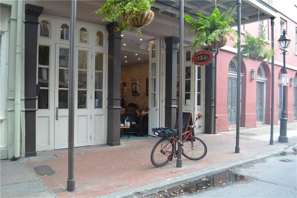 New Orleans, LA 70130,308 DECATUR ST #200