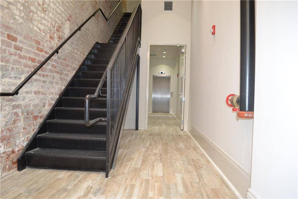 New Orleans, LA 70130,308 DECATUR ST #200