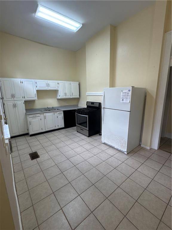 New Orleans, LA 70130,1637 SECOND ST