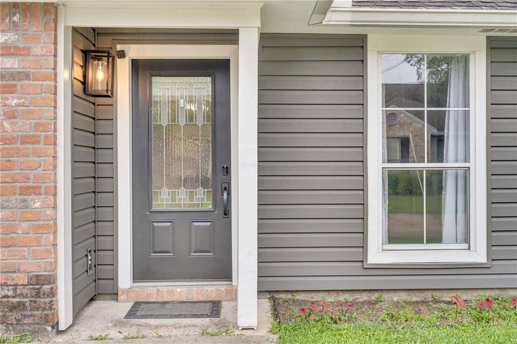 Baton Rouge, LA 70817,3737 JAMES VICTOR DR