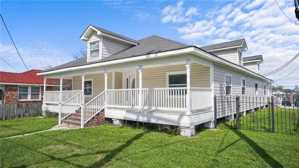 Marrero, LA 70072,6100 WESTBANK