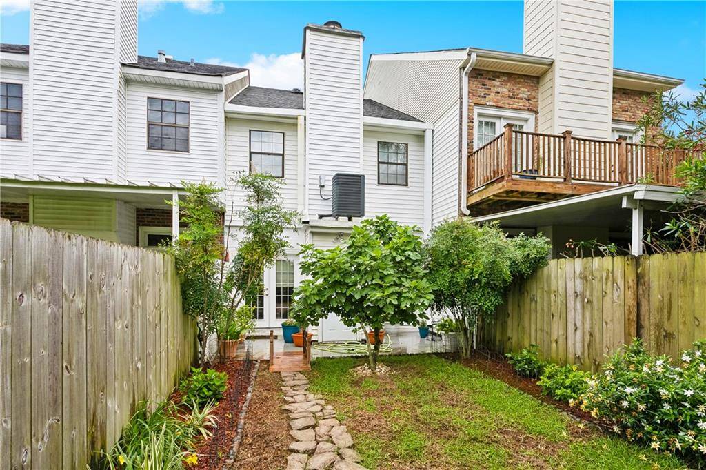 Metairie, LA 70006,4420 LAKE VISTA DR