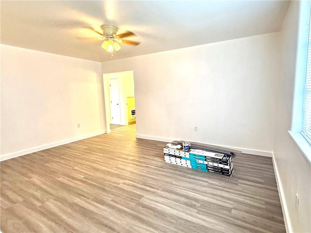 Metairie, LA 70005,945 HELIOS AVE