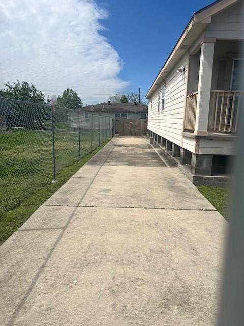 New Orleans, LA 70117,2338 GALLIER ST