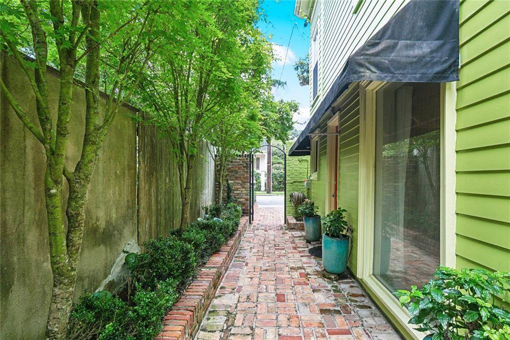New Orleans, LA 70118,318 WALNUT ST