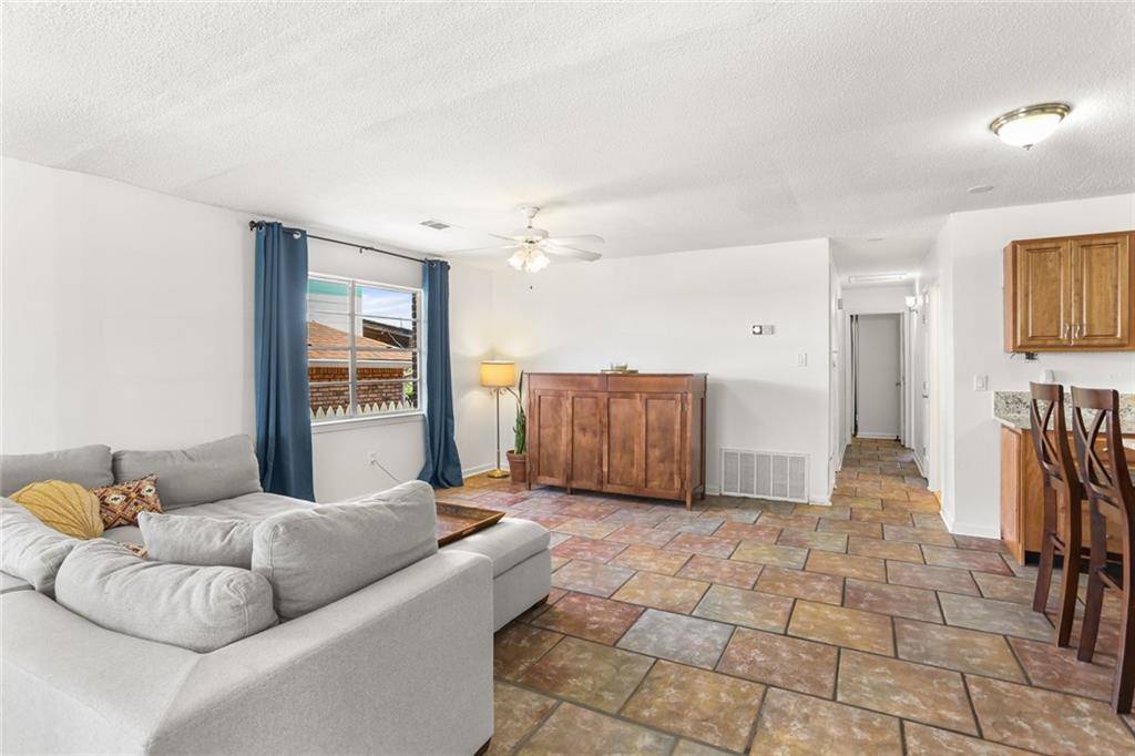 Metairie, LA 70003,5801 RUTH ST