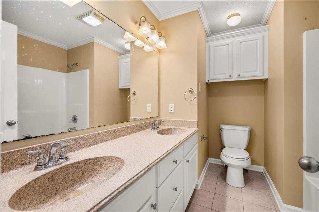 Pineville, LA 71360,695 PELICAN DR