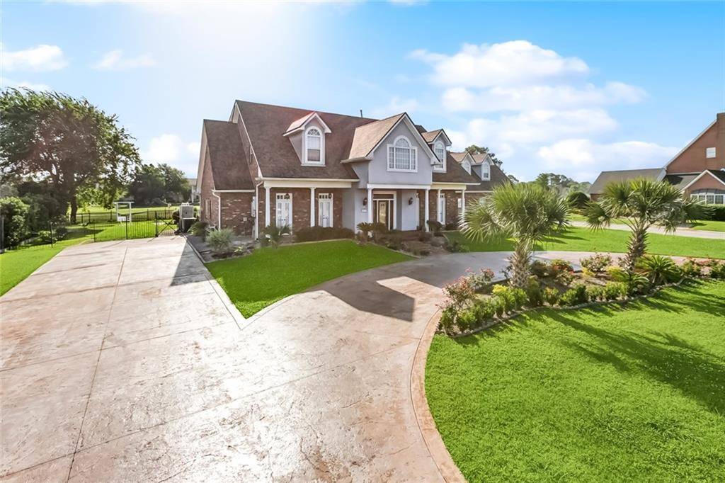 Gretna, LA 70056,3633 LAKE MICHEL CT