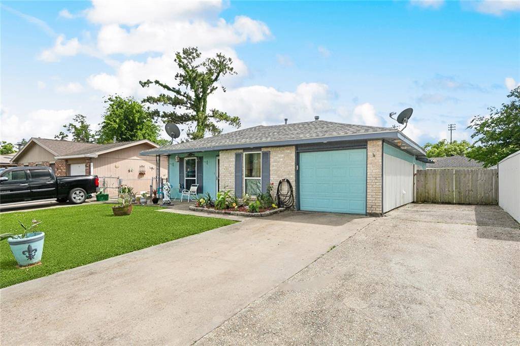 Westwego, LA 70094,112 FOUR OCLOCK LN