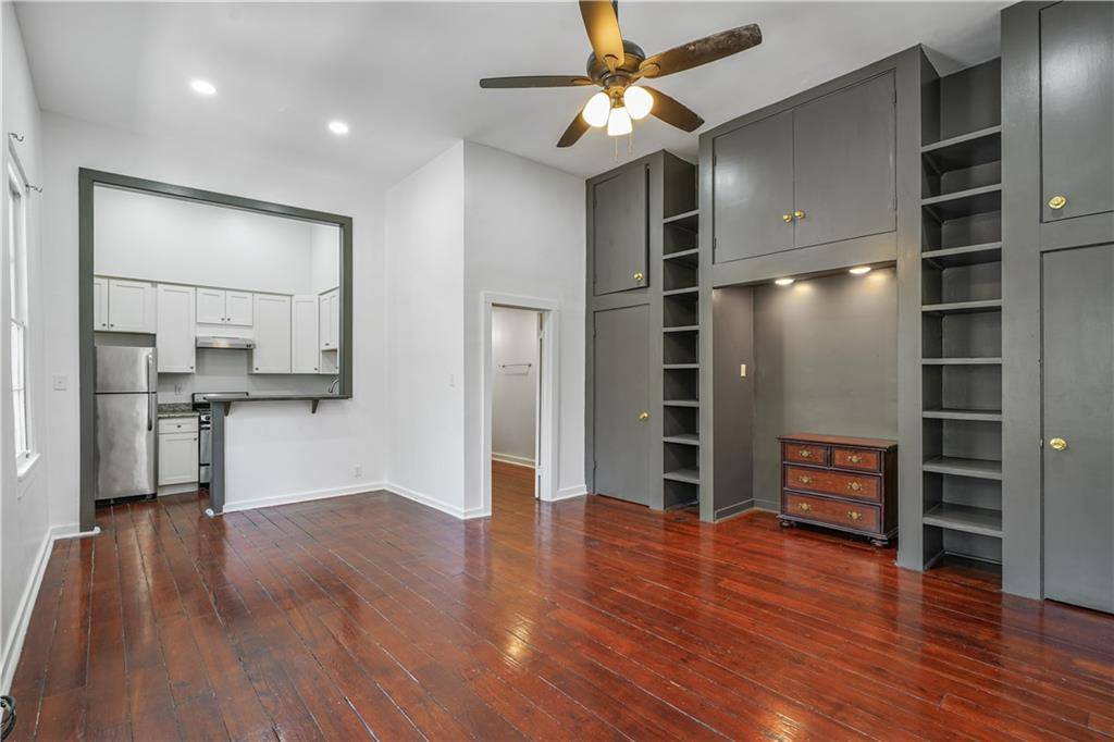 New Orleans, LA 70116,920 CHARTRES ST #2